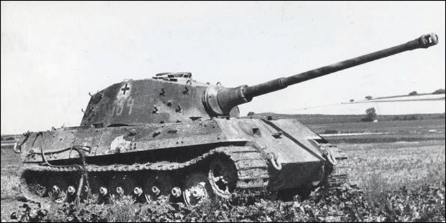 Tiger2-sSSPzAbt_501-France_1944-02